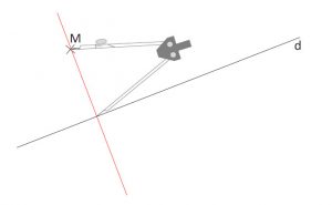 Mathplace cours_6e_symetrieaxiale-19-300x185 Méthode 1 : Comment tracer le symétrique du point M à l'équerre et au compas ?  